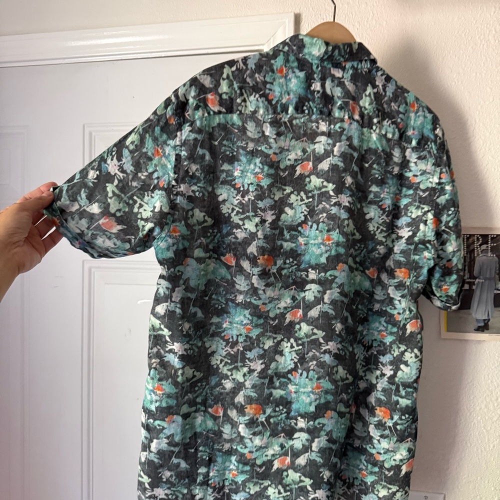BENSON NEW YORK blue black watercolor floral linen short sleeve button up shirt - Picture 4 of 5